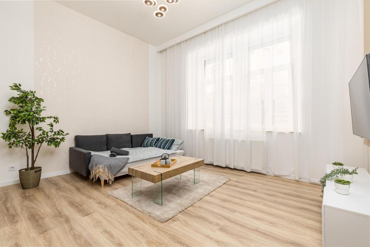 Kmety Deluxe Home With Sauna Budapest Bagian luar foto
